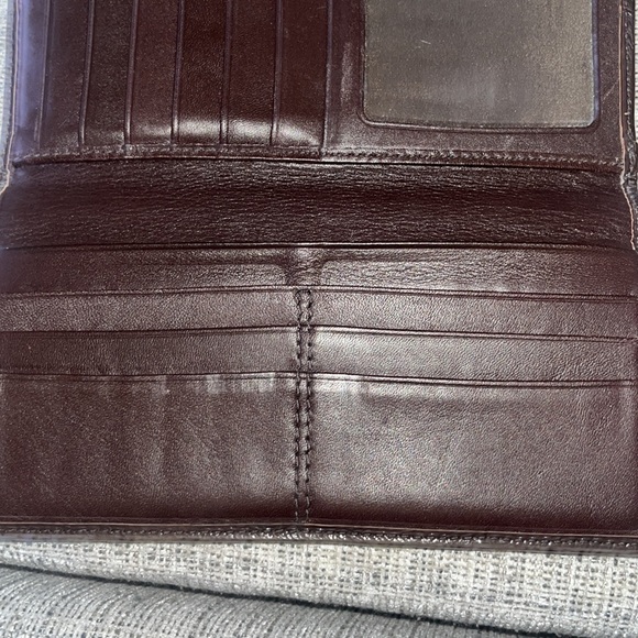 Coach - Picture 7 of 10